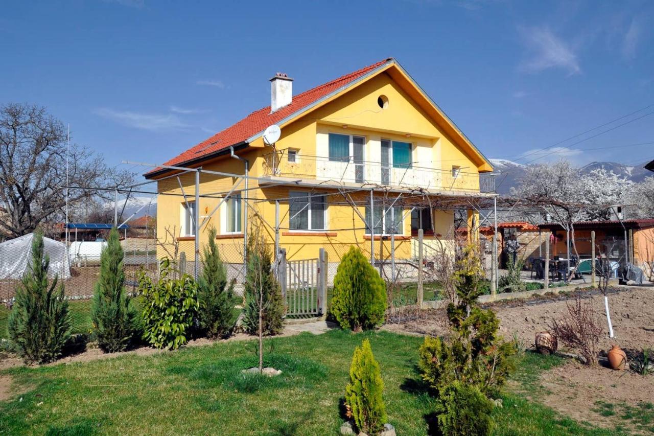 Vila V S. Gabarevo, Dolinata Na Rozite. Villa Luaran gambar